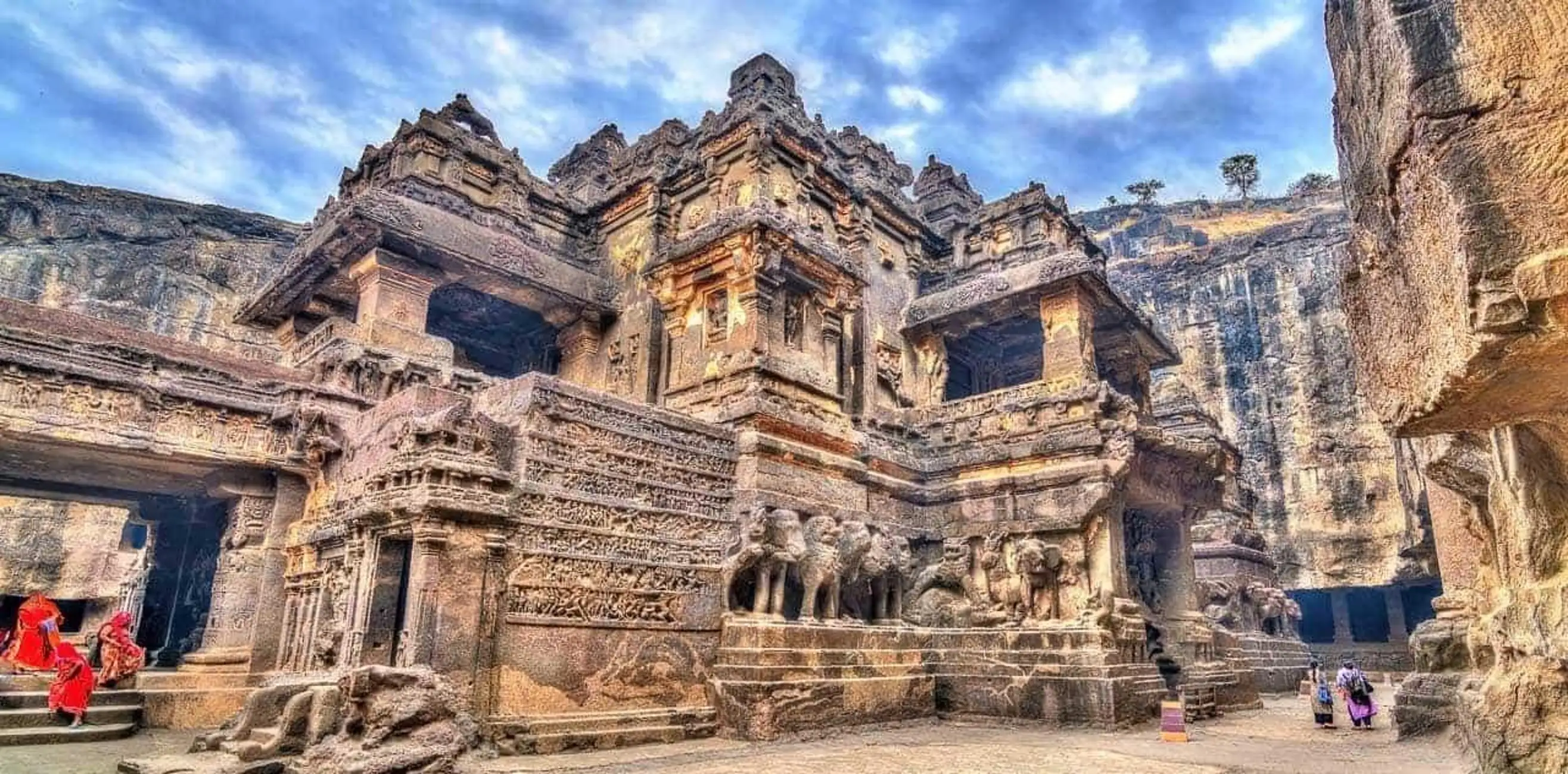 Skip-the-queue private Ajanta & Ellora 2-Day Tour ticket inc